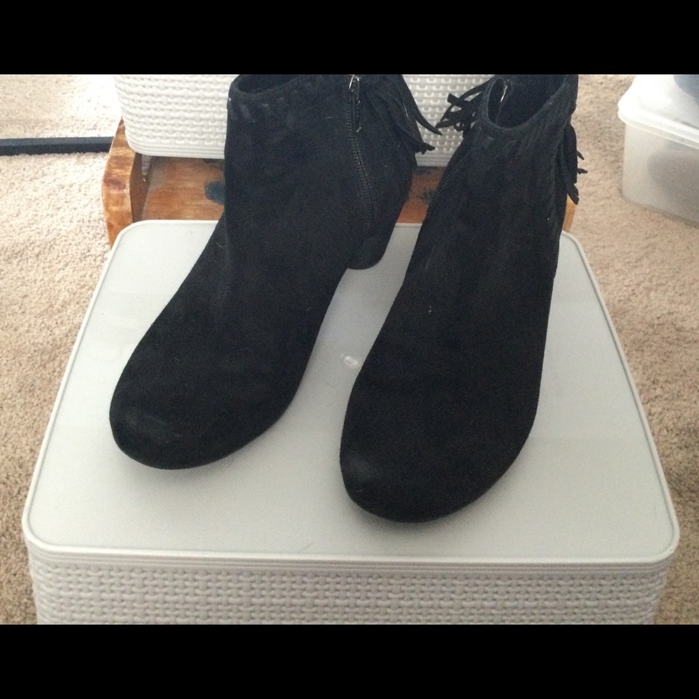 Booties - Picture 3 of 4